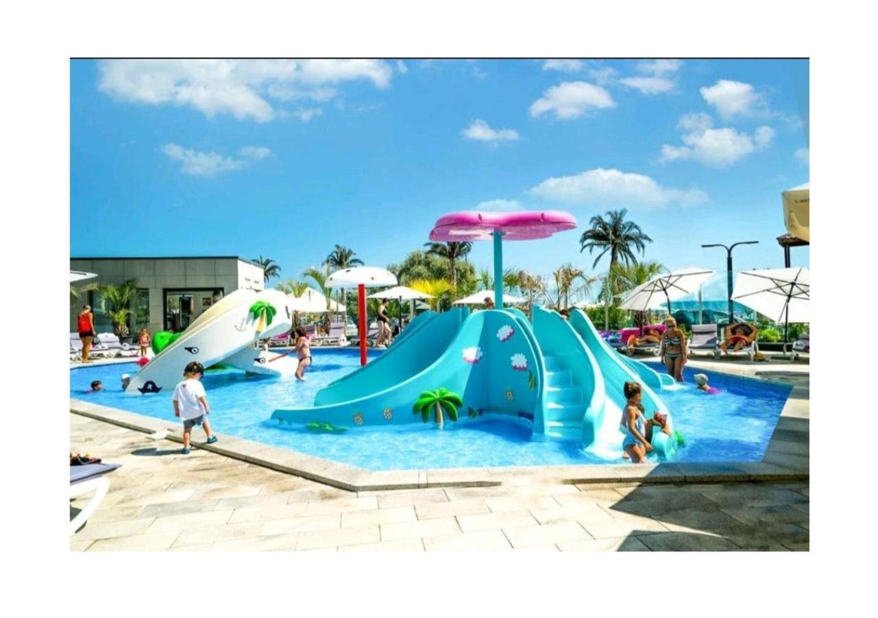 Purple Onyx - Pool & Spa Beach Resort Navodari Dış mekan fotoğraf